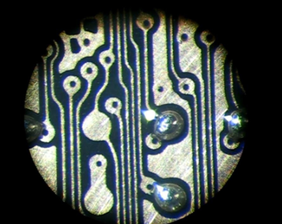 如何訪問NAND內(nèi)存芯片并從中讀取數(shù)據(jù)