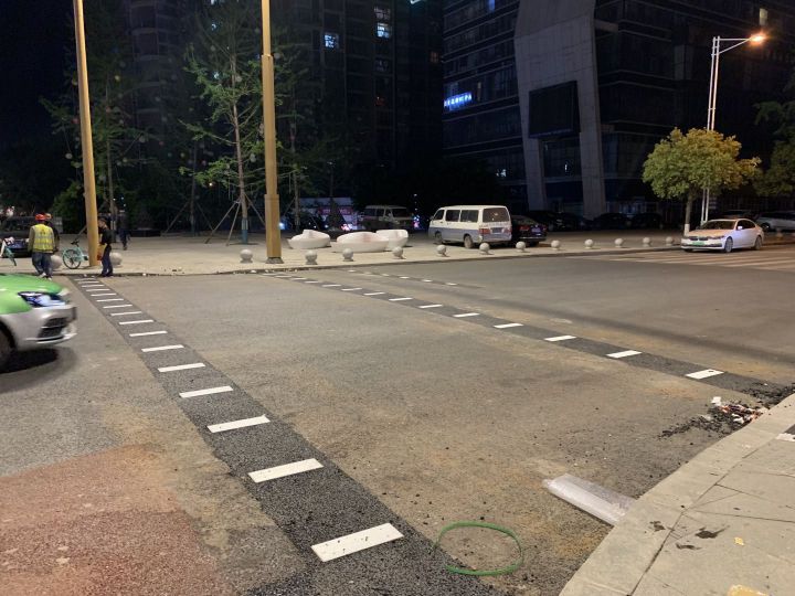 智慧斑馬線-施工現場
