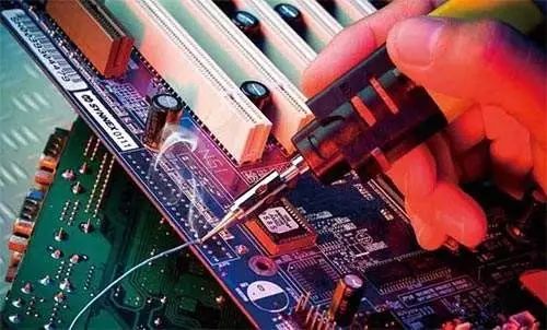 電子元器件領(lǐng)域的印刷電路板